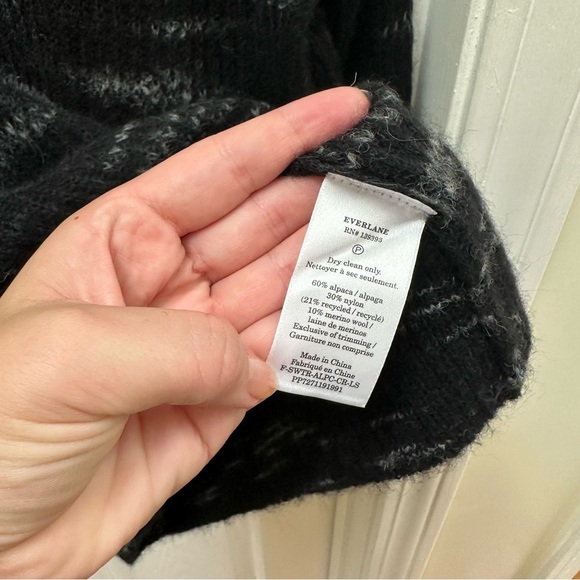 EVERLANE THE COCOON CREW SWEATER ALPACA XXS BLACK HEATHER GREY oversized crew - Picture 5 of 7